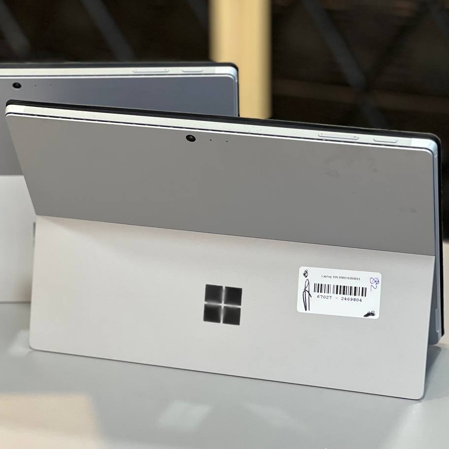 لپ تاپ استوک 12.3 اینچی مایکروسافت مدل Microsoft Surface Pro 5 i5 7300U 8GB 256GB Intel HD 620 مشخصات، قیمت و خرید لپ تاپ استوک 12.3 اینچی مایکروسافت مدل Microsoft Surface Pro 5 i5 7300U 8GB 256GB Intel HD 620