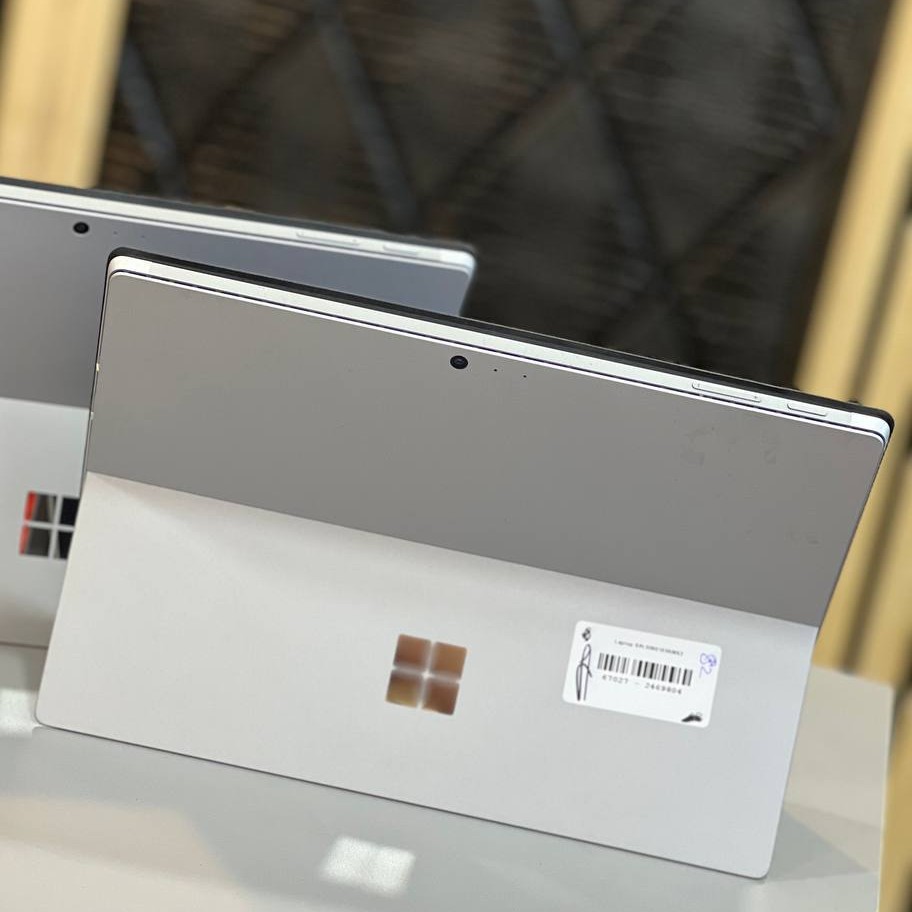 لپ تاپ استوک 12.3 اینچی مایکروسافت مدل Microsoft Surface Pro 5 i5 7300U 8GB 256GB Intel HD 620 مشخصات، قیمت و خرید لپ تاپ استوک 12.3 اینچی مایکروسافت مدل Microsoft Surface Pro 5 i5 7300U 8GB 256GB Intel HD 620