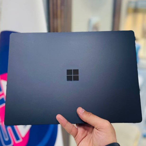 لپ تاپ استوک 13.5 اینچی مایکروسافت مدل Microsoft Surface Laptop 5 i7 1265U 16GB 256GB Intel Iris Xe مشخصات، قیمت و خرید لپ تاپ استوک 13.5 اینچی مایکروسافت مدل Microsoft Surface Laptop 5 i7 1265U 16GB 256GB Intel Iris Xe