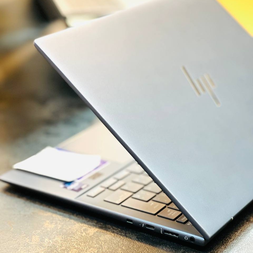لپ تاپ استوک 13.5 اینچی اچ پی مدل HP Dragonfly G4 i7 1365U 32GB 512GB Intel Iris Xe مشخصات، قیمت و خرید لپ تاپ استوک 13.5 اینچی اچ پی مدل HP Dragonfly G4 i7 1365U 32GB 512GB Intel Iris Xe