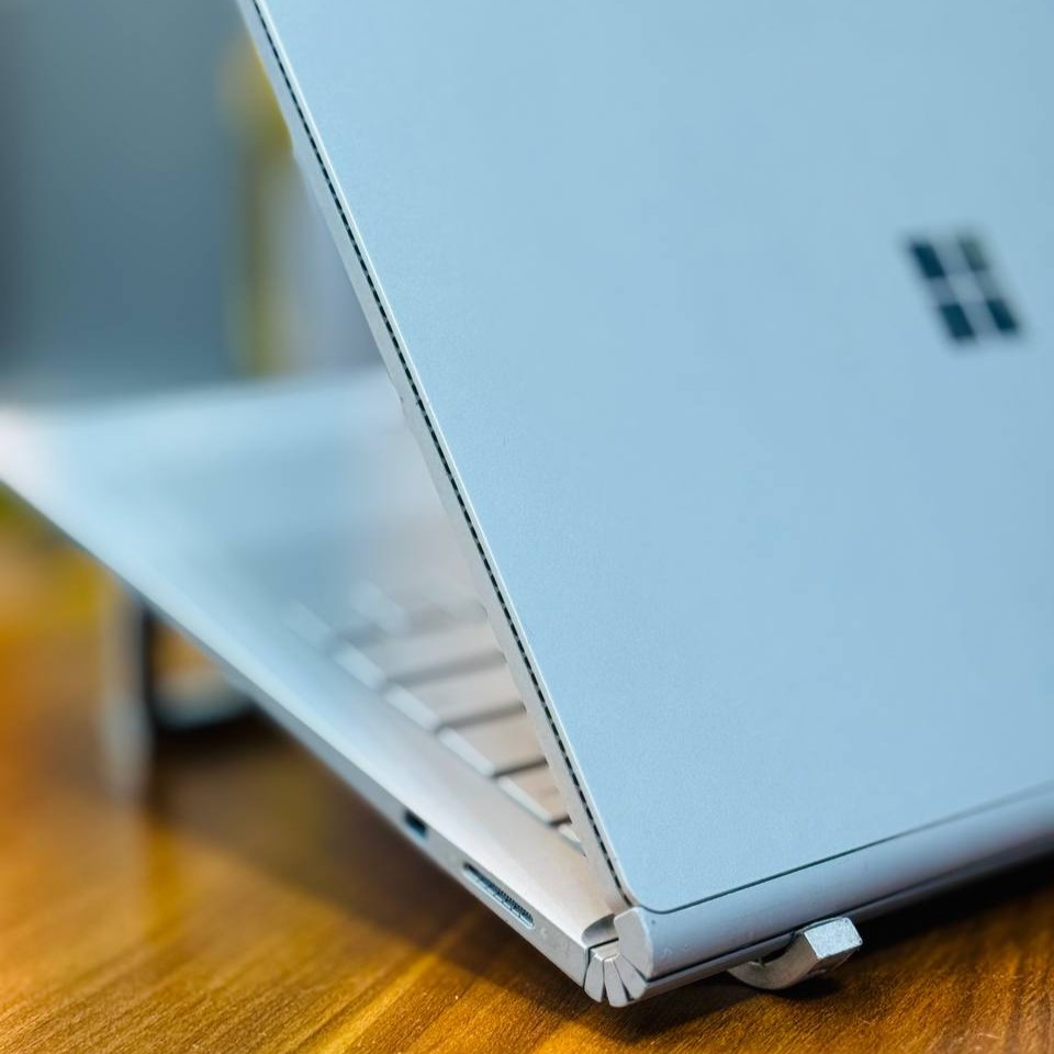 لپ تاپ استوک 13.5 اینچی مایکروسافت مدل Microsoft Surface Book 1 i5 6300U 8GB 256GB Intel HD Graphics 520 مشخصات، قیمت و خرید لپ تاپ استوک 13.5 اینچی مایکروسافت مدل Microsoft Surface Book 1 i5 6300U 8GB 256GB Intel HD Graphics 520
