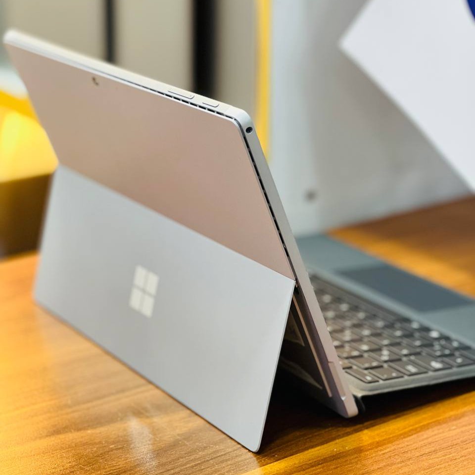 لپ تاپ استوک 12.3 اینچی مایکروسافت مدل Microsoft Surface Pro 7 i5 1035G4 16GB 256GB Intel Iris Plus مشخصات، قیمت و خرید لپ تاپ استوک 12.3 اینچی مایکروسافت مدل Microsoft Surface Pro 7 i5 1035G4 16GB 256GB Intel Iris Plus