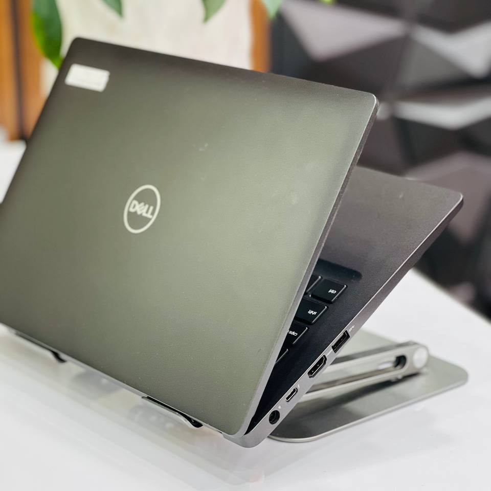لپ تاپ استوک 13.3 اینچی دل مدل Dell Latitude 5300 i7 8665U 16GB 256GB Intel UHD 620 مشخصات، قیمت و خرید لپ تاپ استوک 13.3 اینچی دل مدل Dell Latitude 5300 i7 8665U 16GB 256GB Intel UHD 620
