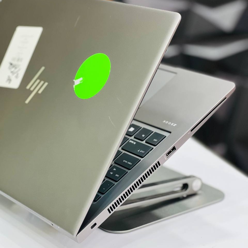 لپ تاپ استوک 14.1 اینچی اچ پی مدل HP Zbook 14U G6 i7 8665U 16GB 256GB AMD WX 3200 مشخصات، قیمت و خرید لپ تاپ استوک 14.1 اینچی اچ پی مدل HP Zbook 14U G6 i7 8665U 16GB 256GB AMD WX 3200