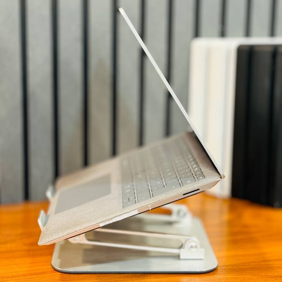 لپ تاپ استوک 13.5 اینچی مایکروسافت مدل Microsoft Surface Laptop 3 i5 1035G7 8GB 256GB Intel Iris Plus مشخصات، قیمت و خرید لپ تاپ استوک 13.5 اینچی مایکروسافت مدل Microsoft Surface Laptop 3 i5 1035G7 8GB 256GB Intel Iris Plus