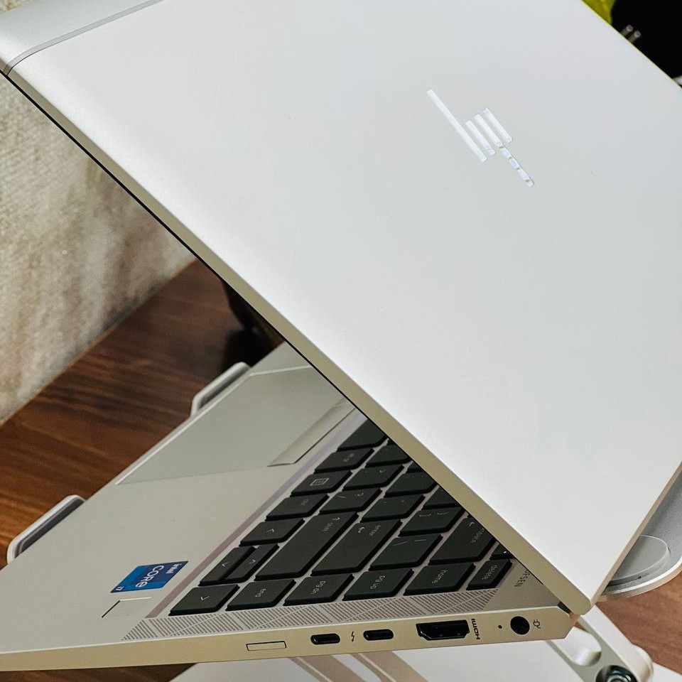 لپ تاپ استوک 14 اینچی اچ پی مدل HP EliteBook 840 G8 i7 1185G7 12GB 256GB Intel Iris Xe مشخصات، قیمت و خرید لپ تاپ استوک 14 اینچی اچ پی مدل HP EliteBook 840 G8 i7 1185G7 12GB 256GB Intel Iris Xe