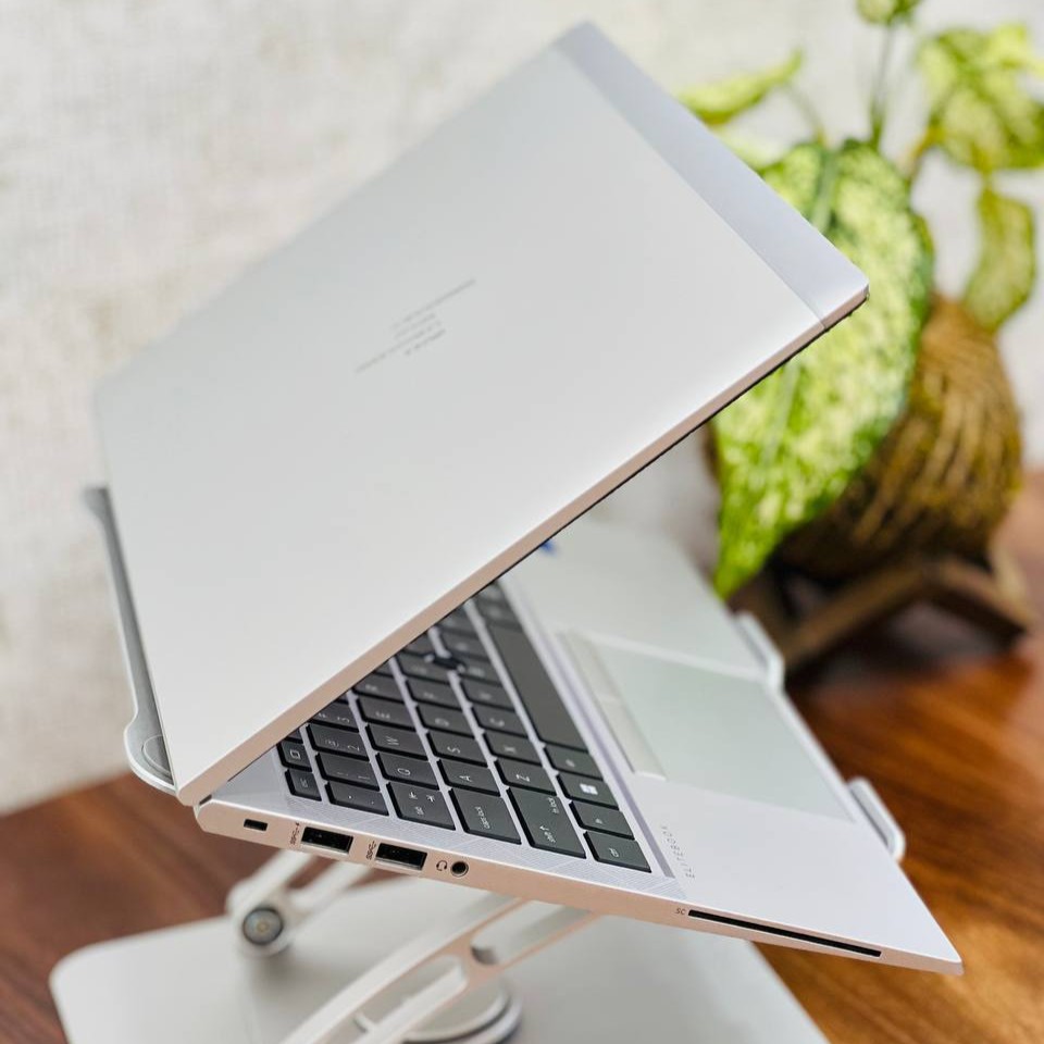 لپ تاپ استوک 14 اینچی اچ پی مدل HP EliteBook 840 G8 i7 1185G7 12GB 256GB Intel Iris Xe مشخصات، قیمت و خرید لپ تاپ استوک 14 اینچی اچ پی مدل HP EliteBook 840 G8 i7 1185G7 12GB 256GB Intel Iris Xe