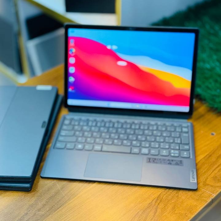 لپ تاپ استوک 12.4 اینچی لنوو مدل Lenovo IdeaPad Duet 5 i5 1235U 8GB 256GB Intel Iris Xe مشخصات، قیمت و خرید لپ تاپ استوک 12.4 اینچی لنوو مدل Lenovo IdeaPad Duet 5 i5 1235U 8GB 256GB Intel Iris Xe