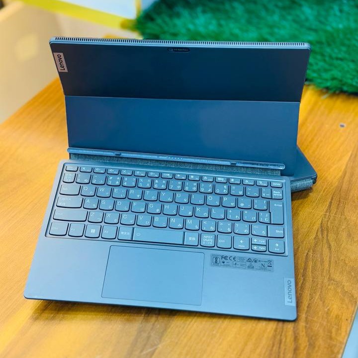 لپ تاپ استوک 12.4 اینچی لنوو مدل Lenovo IdeaPad Duet 5 i5 1235U 8GB 256GB Intel Iris Xe مشخصات، قیمت و خرید لپ تاپ استوک 12.4 اینچی لنوو مدل Lenovo IdeaPad Duet 5 i5 1235U 8GB 256GB Intel Iris Xe
