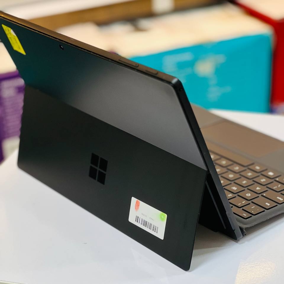 لپ تاپ استوک 12.3 اینچی مایکروسافت مدل Microsoft Surface Pro 7 i7 1065G7 16GB 256GB Intel Iris Plus مشخصات، قیمت و خرید لپ تاپ استوک 12.3 اینچی مایکروسافت مدل Microsoft Surface Pro 7 i7 1065G7 16GB 256GB Intel Iris Plus