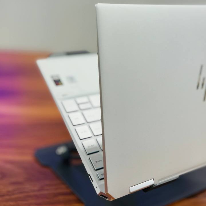 لپ تاپ استوک 13.3 اینچی اچ پی مدل HP Spectre X360 13-aw0117tu i7 1065G7 16GB 1TB Intel Iris Plus مشخصات، قیمت و خرید لپ تاپ استوک 13.3 اینچی اچ پی مدل HP Spectre X360 13-aw0117tu i7 1065G7 16GB 1TB Intel Iris Plus