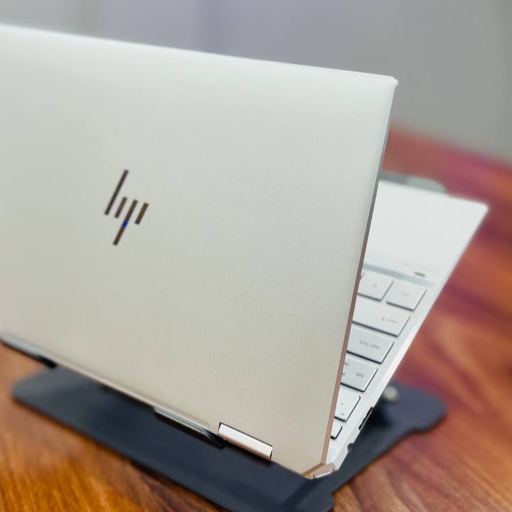 لپ تاپ استوک 13.3 اینچی اچ پی مدل HP Spectre X360 13-aw0117tu i7 1065G7 16GB 1TB Intel Iris Plus مشخصات، قیمت و خرید لپ تاپ استوک 13.3 اینچی اچ پی مدل HP Spectre X360 13-aw0117tu i7 1065G7 16GB 1TB Intel Iris Plus