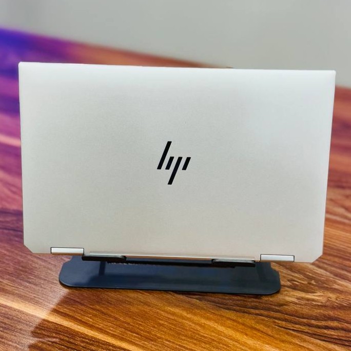لپ تاپ استوک 13.3 اینچی اچ پی مدل HP Spectre X360 13-aw0117tu i7 1065G7 16GB 1TB Intel Iris Plus مشخصات، قیمت و خرید لپ تاپ استوک 13.3 اینچی اچ پی مدل HP Spectre X360 13-aw0117tu i7 1065G7 16GB 1TB Intel Iris Plus