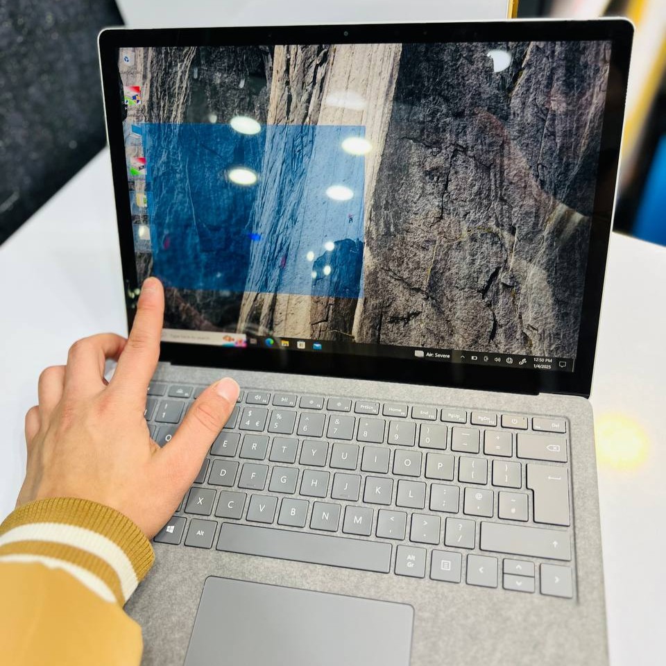 لپ تاپ استوک 13.5 اینچی مایکروسافت مدل Microsoft Surface Laptop 4 i7 1185G7 16GB 512GB Intel Iris Xe مشخصات، قیمت و خرید لپ تاپ استوک 13.5 اینچی مایکروسافت مدل Microsoft Surface Laptop 4 i7 1185G7 16GB 512GB Intel Iris Xe