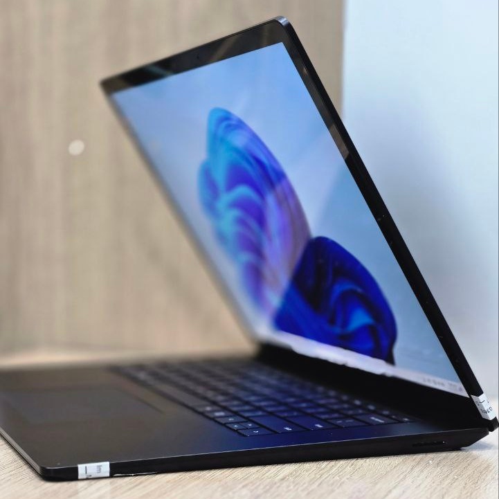 لپ تاپ استوک 15 اینچی مایکروسافت مدل Microsoft Surface Laptop 3 i7 1065G7 16GB 512GB Intel Iris Plus مشخصات، قیمت و خرید لپ تاپ استوک 15 اینچی مایکروسافت مدل Microsoft Surface Laptop 3 i7 1065G7 16GB 512GB Intel Iris Plus
