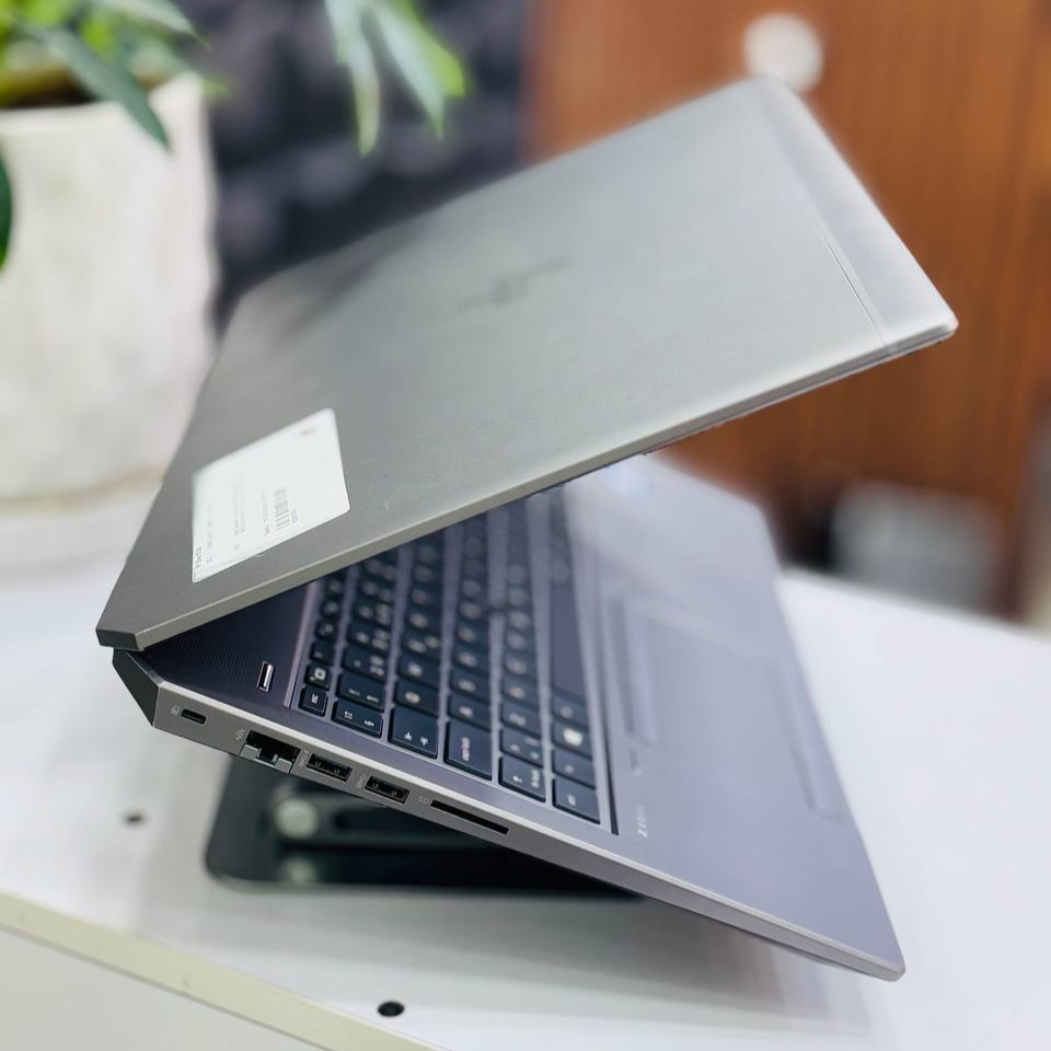 لپ تاپ استوک 15.6 اینچی اچ پی مدل HP Zbook 15 G6 i7 9850H 16GB 512GB NVIDIA Quadro T2000 مشخصات، قیمت و خرید لپ تاپ استوک 15.6 اینچی اچ پی مدل HP Zbook 15 G6 i7 9850H 16GB 512GB NVIDIA Quadro T2000