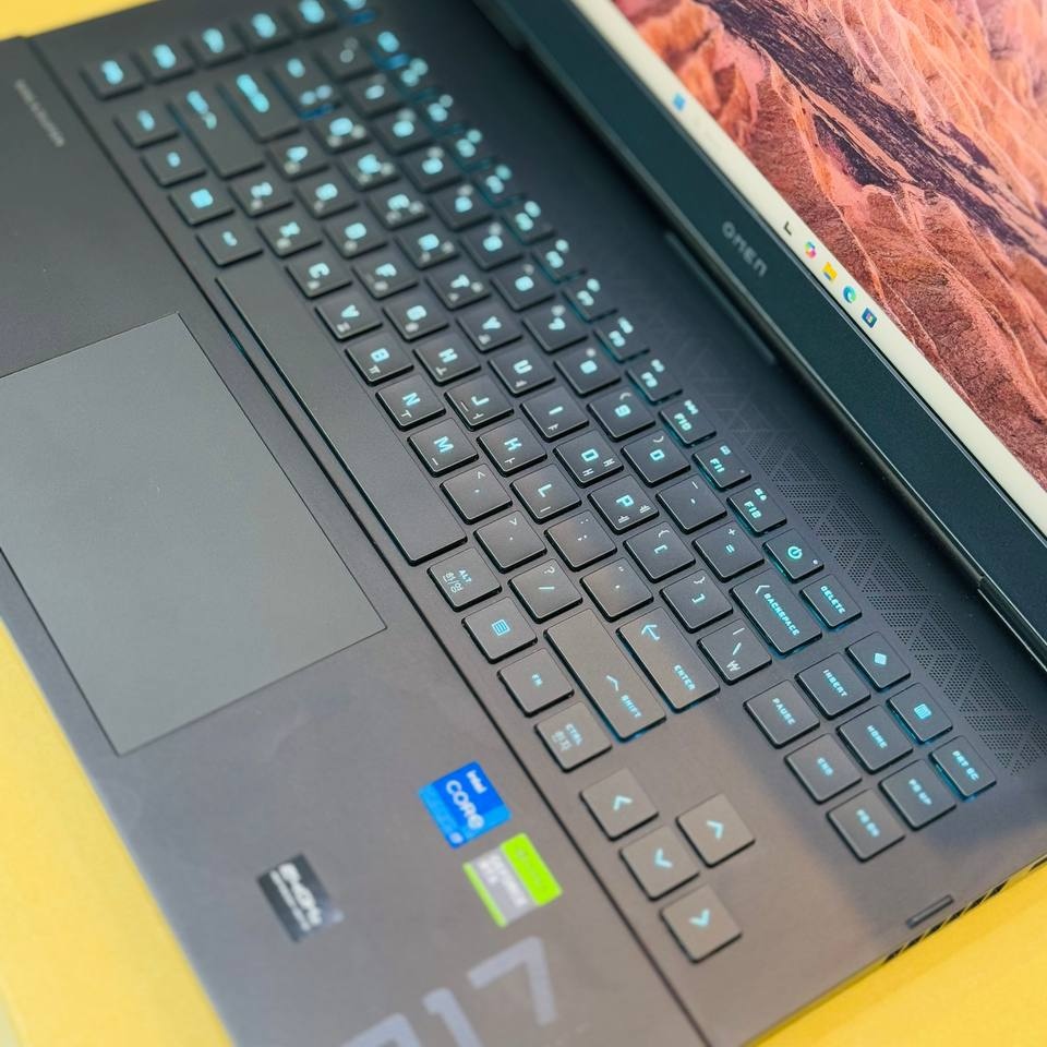 لپ تاپ اپن باکس 17.3 اینچی اچ پی مدل HP OMEN 17 i7 13700HX 16GB 1TB NVIDIA RTX 4070 240Hz مشخصات، قیمت و خرید لپ تاپ اپن باکس 17.3 اینچی اچ پی مدل HP OMEN 17 i7 13700HX 16GB 1TB NVIDIA RTX 4070 240Hz