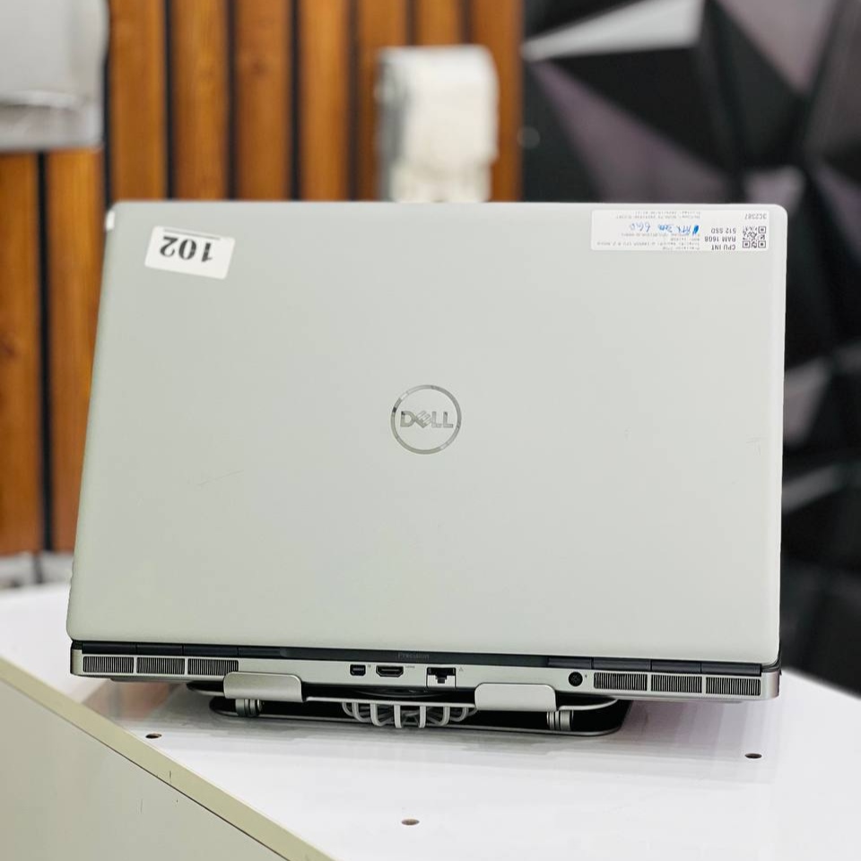 لپ تاپ استوک 17.3 اینچی دل مدل Dell Precision 7750 Xeon W-10855M 16GB 512GB NVIDIA RTX 3000 مشخصات، قیمت و خرید لپ تاپ استوک 17.3 اینچی دل مدل Dell Precision 7750 Xeon W-10855M 16GB 512GB NVIDIA RTX 3000