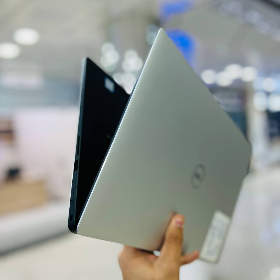 لپ تاپ استوک 15.6 اینچی دل مدل Dell Precision 5530 Xeon E-2176M 16GB 512GB NVIDIA Quadro P1000 Touch مشخصات، قیمت و خرید لپ تاپ استوک 15.6 اینچی دل مدل Dell Precision 5530 Xeon E-2176M 16GB 512GB NVIDIA Quadro P1000 Touch