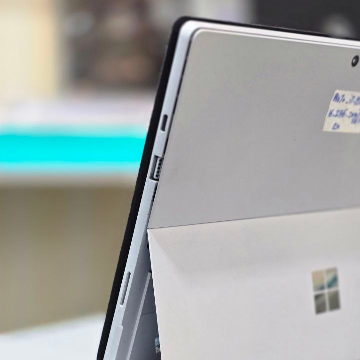لپ تاپ استوک 12.3 اینچی مایکروسافت مدل Microsoft Surface Pro 7 i7 1165G7 16GB 256GB Intel Iris Plus مشخصات، قیمت و خرید لپ تاپ استوک 12.3 اینچی مایکروسافت مدل Microsoft Surface Pro 7 i7 1165G7 16GB 256GB Intel Iris Plus