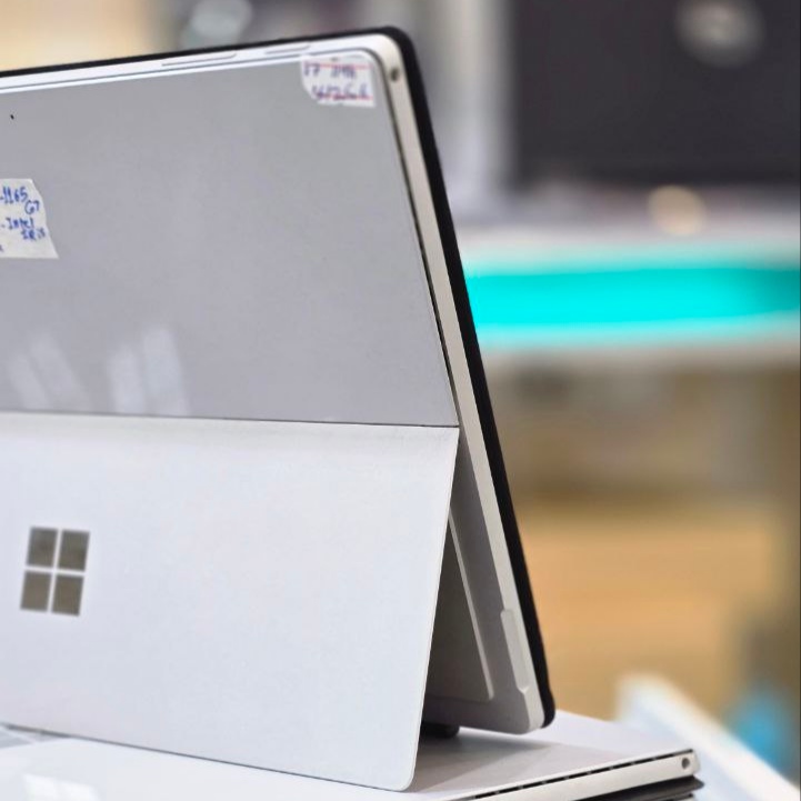 لپ تاپ استوک 12.3 اینچی مایکروسافت مدل Microsoft Surface Pro 7 i7 1165G7 16GB 256GB Intel Iris Plus مشخصات، قیمت و خرید لپ تاپ استوک 12.3 اینچی مایکروسافت مدل Microsoft Surface Pro 7 i7 1165G7 16GB 256GB Intel Iris Plus