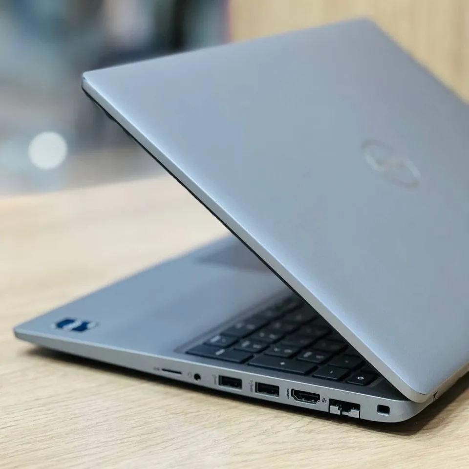 لپ تاپ استوک 15.6 اینچی دل مدل Dell Latitude 5530 i5 1245U 16GB 512GB Intel UHD Touch مشخصات، قیمت و خرید لپ تاپ استوک 15.6 اینچی دل مدل Dell Latitude 5530 i5 1245U 16GB 512GB Intel UHD Touch