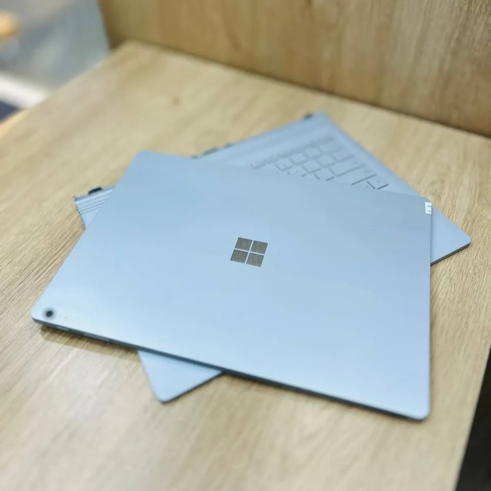لپ تاپ استوک 13.5 اینچی مایکروسافت مدل Microsoft Surface Book i7 6600U 16GB 512GB NVIDIA 940M مشخصات، قیمت و خرید لپ تاپ استوک 13.5 اینچی مایکروسافت مدل Microsoft Surface Book i7 6600U 16GB 512GB NVIDIA 940M