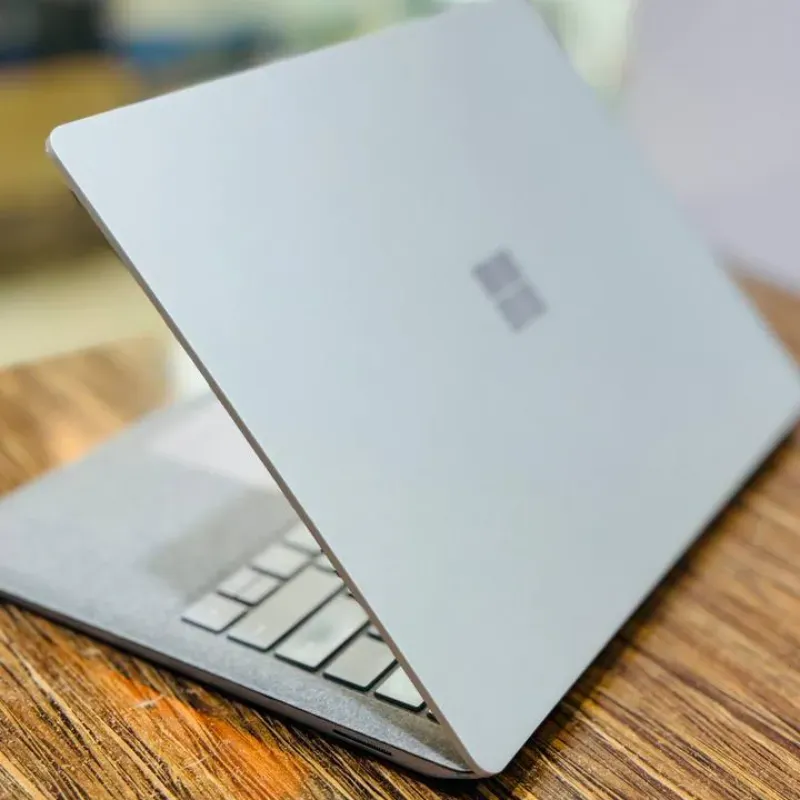 لپ تاپ استوک 13.5 اینچی مایکروسافت مدل Microsoft Surface Laptop 2 i7 8650U 8GB 256GB Intel UHD 620 مشخصات، قیمت و خرید لپ تاپ استوک 13.5 اینچی مایکروسافت مدل Microsoft Surface Laptop 2 i7 8650U 8GB 256GB Intel UHD 620
