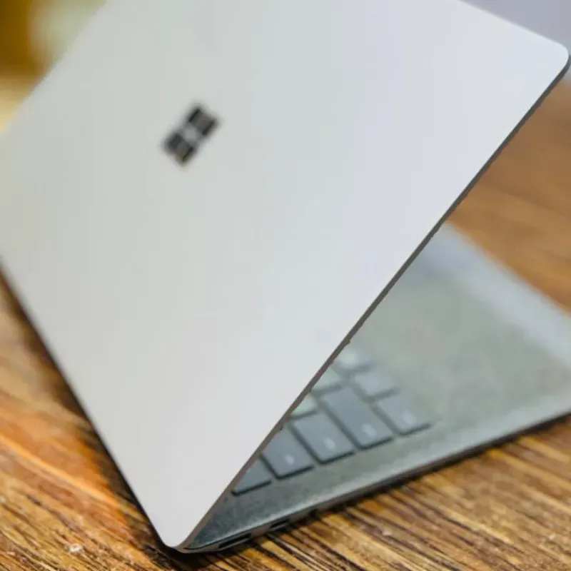 لپ تاپ استوک 13.5 اینچی مایکروسافت مدل Microsoft Surface Laptop 2 i7 8650U 8GB 256GB Intel UHD 620 مشخصات، قیمت و خرید لپ تاپ استوک 13.5 اینچی مایکروسافت مدل Microsoft Surface Laptop 2 i7 8650U 8GB 256GB Intel UHD 620