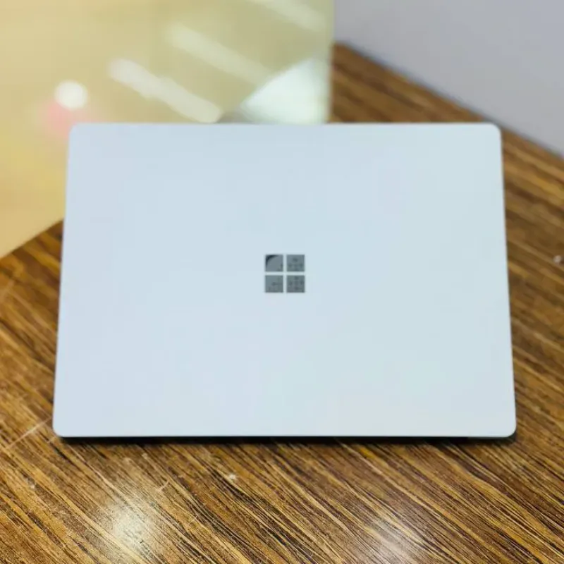 لپ تاپ استوک 13.5 اینچی مایکروسافت مدل Microsoft Surface Laptop 2 i7 8650U 8GB 256GB Intel UHD 620 مشخصات، قیمت و خرید لپ تاپ استوک 13.5 اینچی مایکروسافت مدل Microsoft Surface Laptop 2 i7 8650U 8GB 256GB Intel UHD 620