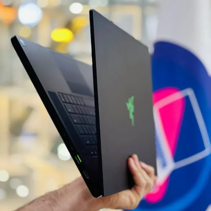 لپ تاپ استوک 17.3 اینچی ریزر مدل Razer Blade 17 i7 9750H 16GB 512GB NVIDIA RTX 2060 144Hz مشخصات، قیمت و خرید لپ تاپ استوک 17.3 اینچی ریزر مدل Razer Blade 17 i7 9750H 16GB 512GB NVIDIA RTX 2060 144Hz