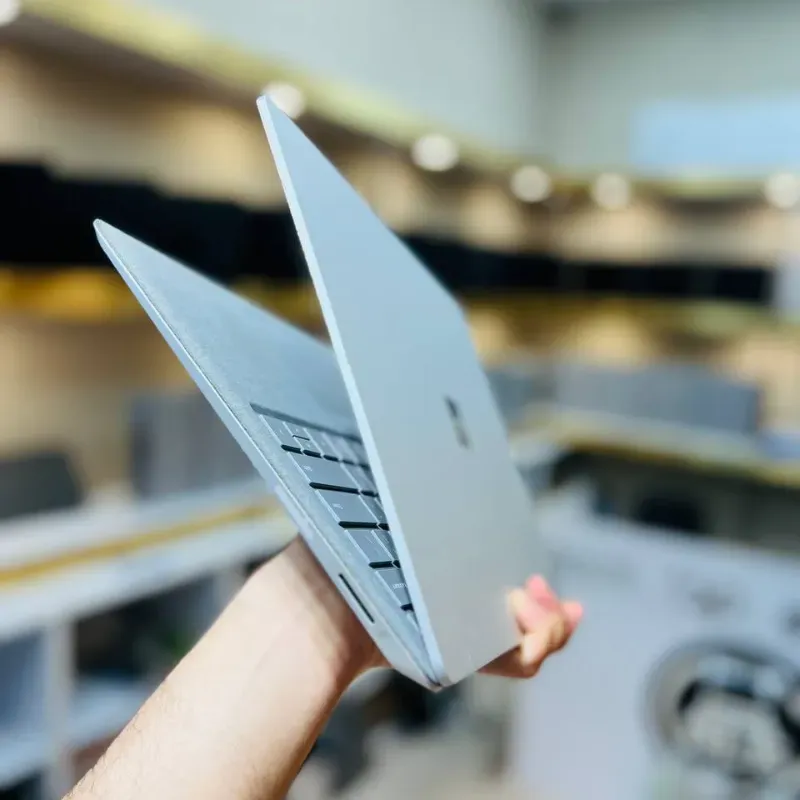 لپ تاپ استوک 13.5 اینچی مایکروسافت مدل Microsoft Surface Laptop 2 i5 8350U 8GB 256GB Intel UHD 620 مشخصات، قیمت و خرید لپ تاپ استوک 13.5 اینچی مایکروسافت مدل Microsoft Surface Laptop 2 i5 8350U 8GB 256GB Intel UHD 620