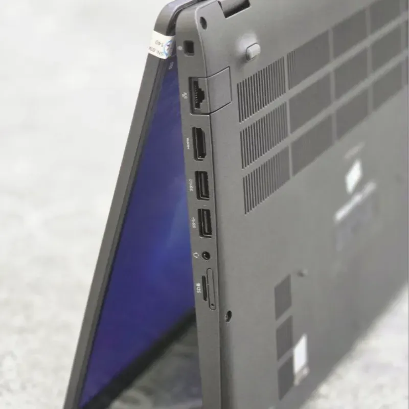 لپ تاپ استوک 15.6 اینچی دل مدل Dell Latitude 5500 i5 8365U 16GB 256GB Intel UHD مشخصات، قیمت و خرید لپ تاپ استوک 15.6 اینچی دل مدل Dell Latitude 5500 i5 8365U 16GB 256GB Intel UHD