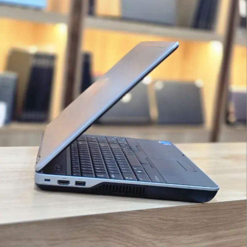 لپ تاپ استوک 15.6 اینچی دل مدل Dell Latitude E6540 i7 4800MQ 8GB 256GB AMD 8790M مشخصات، قیمت و خرید لپ تاپ استوک 15.6 اینچی دل مدل Dell Latitude E6540 i7 4800MQ 8GB 256GB AMD 8790M