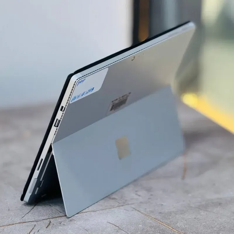 لپ تاپ استوک 12.3 اینچی مایکروسافت مدل Microsoft Surface Pro 4 i5 6300U 4GB 128GB Intel HD مشخصات، قیمت و خرید لپ تاپ استوک 12.3 اینچی مایکروسافت مدل Microsoft Surface Pro 4 i5 6300U 4GB 128GB Intel HD