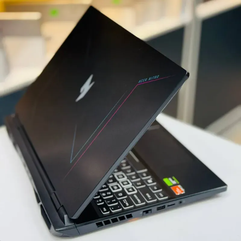 لپ تاپ اپن باکس 16 اینچی ایسر مدل Acer Nitro 16 R7 7840HS 16GB 512GB RTX 4050 165Hz مشخصات، قیمت و خرید لپ تاپ اپن باکس 16 اینچی ایسر مدل Acer Nitro 16 R7 7840HS 16GB 512GB RTX 4050 165Hz
