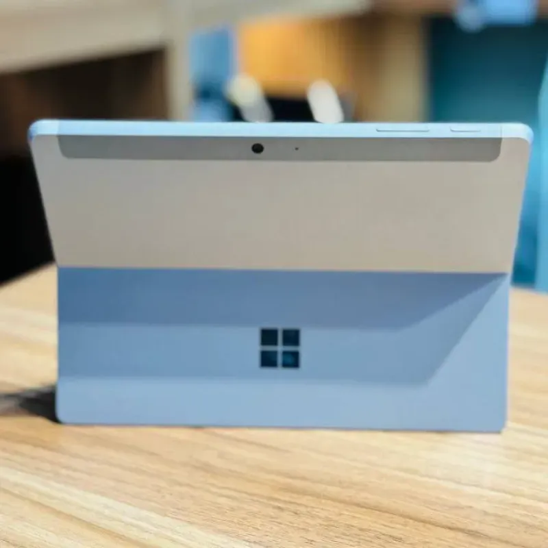 لپ تاپ استوک 10.5 اینچی مایکروسافت مدل Microsoft Surface Go 2 M3 8100Y 8GB 128GB Intel UHD مشخصات، قیمت و خرید لپ تاپ استوک 10.5 اینچی مایکروسافت مدل Microsoft Surface Go 2 M3 8100Y 8GB 128GB Intel UHD