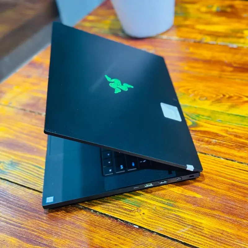 لپ تاپ استوک 15.6 اینچی ریزر مدل Razer Blade 15 i7 9750H 16GB 512GB RTX 2070 240Hz مشخصات، قیمت و خرید لپ تاپ استوک 15.6 اینچی ریزر مدل Razer Blade 15 i7 9750H 16GB 512GB RTX 2070 240Hz