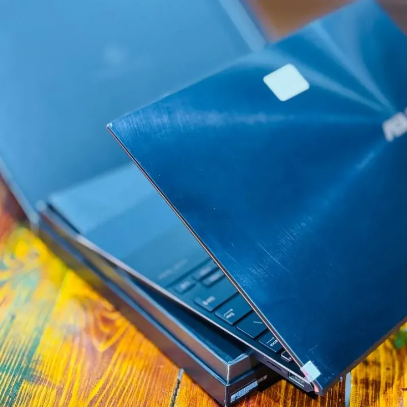 لپ تاپ 14 اینچی ایسوس مدل Asus Zenbook UX393JA i7 1065G7 16GB 512GB Intel Iris Xe Touch مشخصات، قیمت و خرید لپ تاپ 14 اینچی ایسوس مدل Asus Zenbook UX393JA i7 1065G7 16GB 512GB Intel Iris Xe Touch