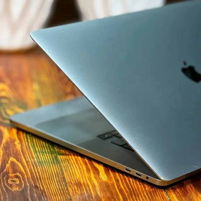 لپ تاپ استوک 16 اینچی اپل مدل Apple MacBook Pro 2019 i9 2019 64GB 500GB AMD 5500M مشخصات، قیمت و خرید لپ تاپ استوک 16 اینچی اپل مدل Apple MacBook Pro 2019 i9 2019 64GB 500GB AMD 5500M